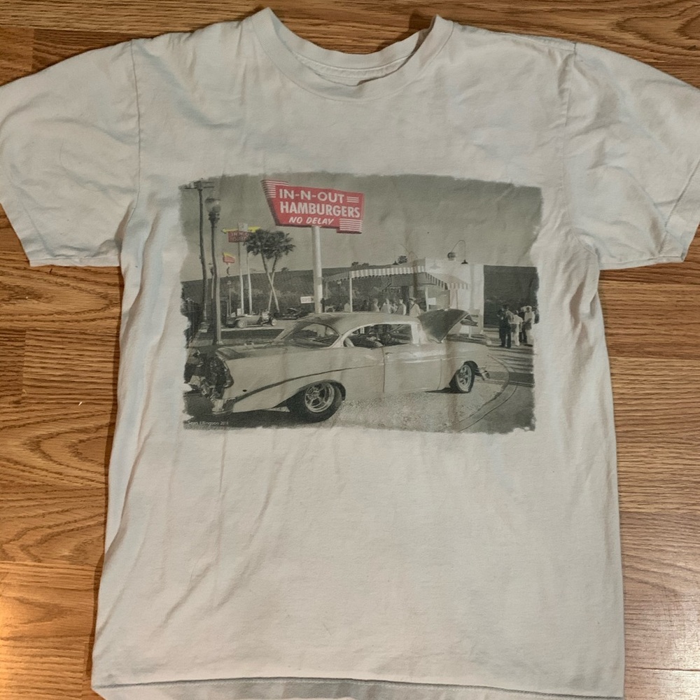 In and out graphic tee
